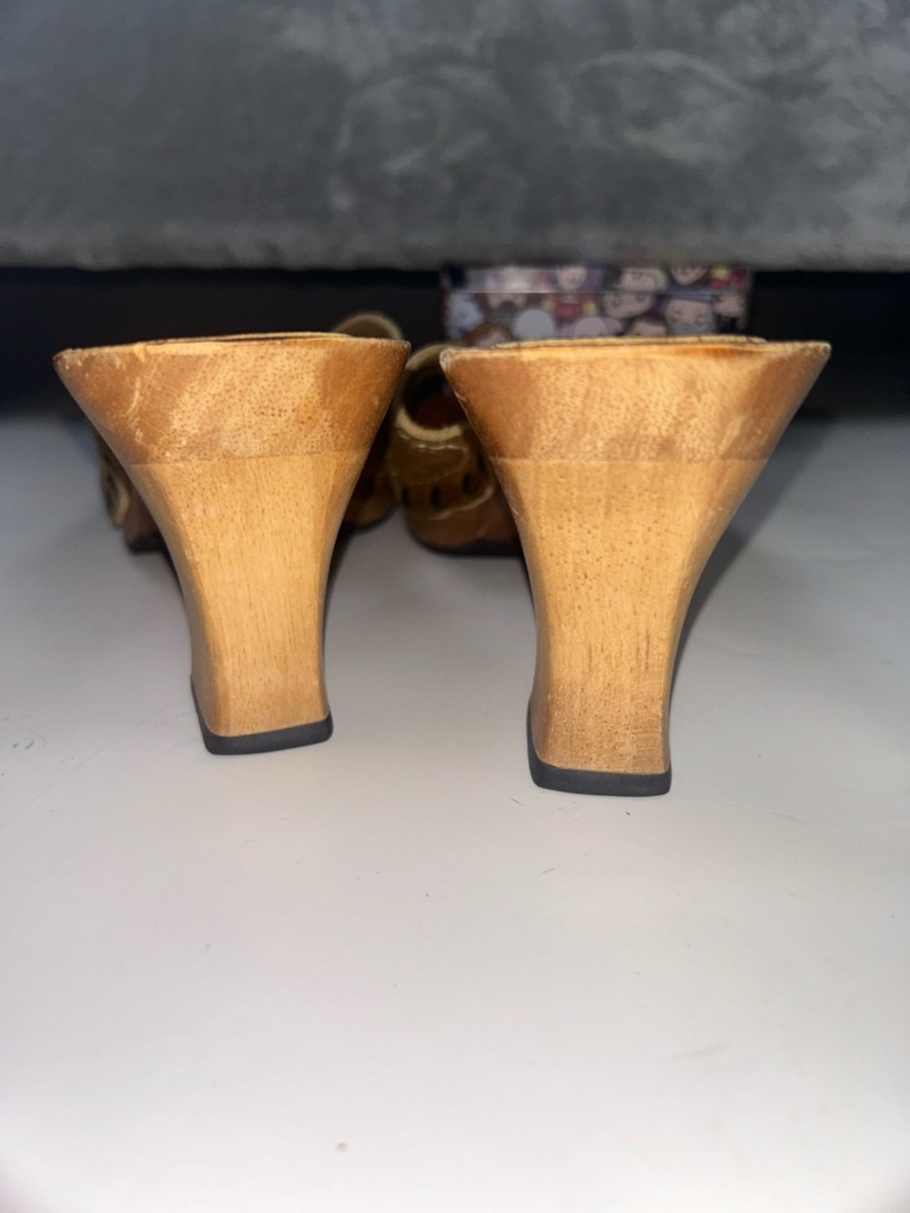 MIA Tan Leather Platform Thong Mules - Picture 7 of 8